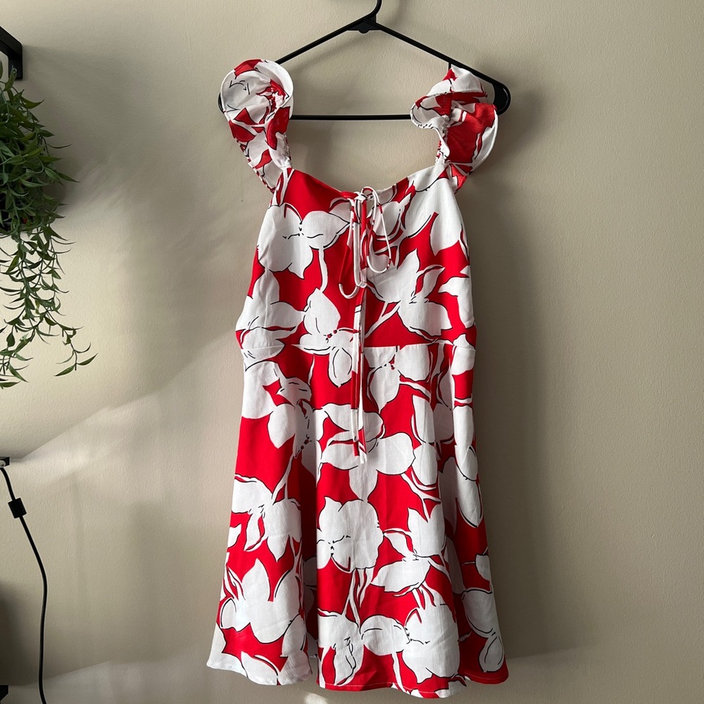 J.O.A. Los Angeles Red & White Floral Fit and Flare Mini Dress (Size M)